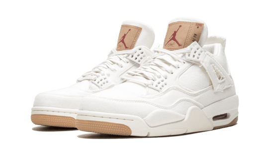 Levi’s White