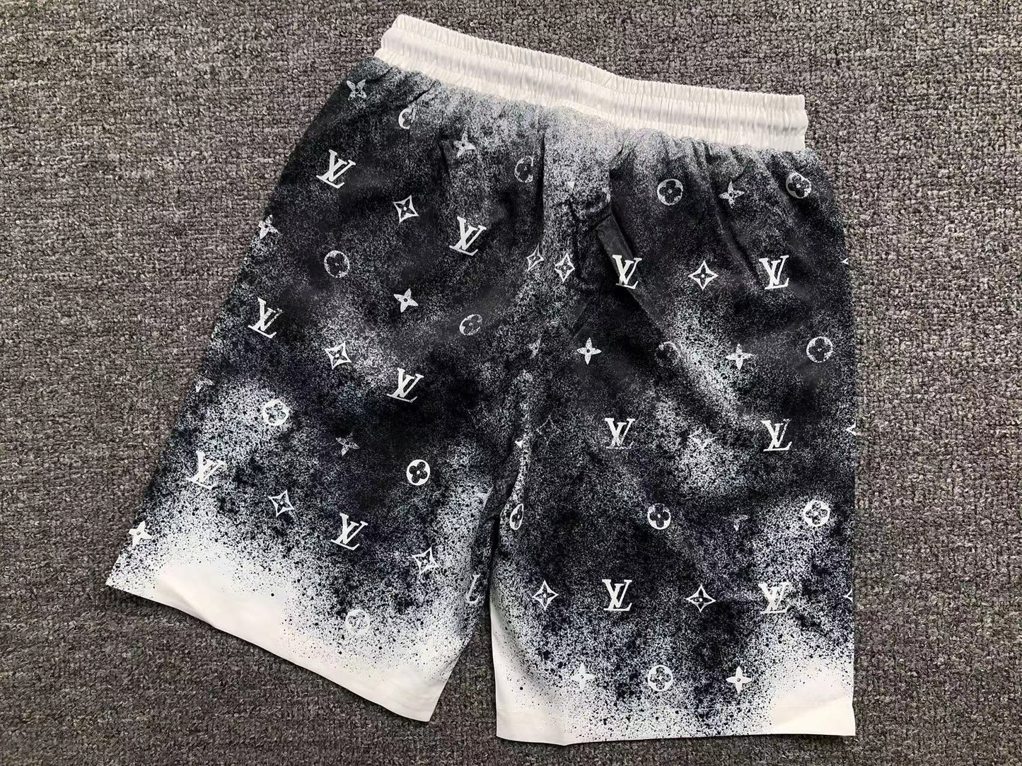 PANTALONCINI LV