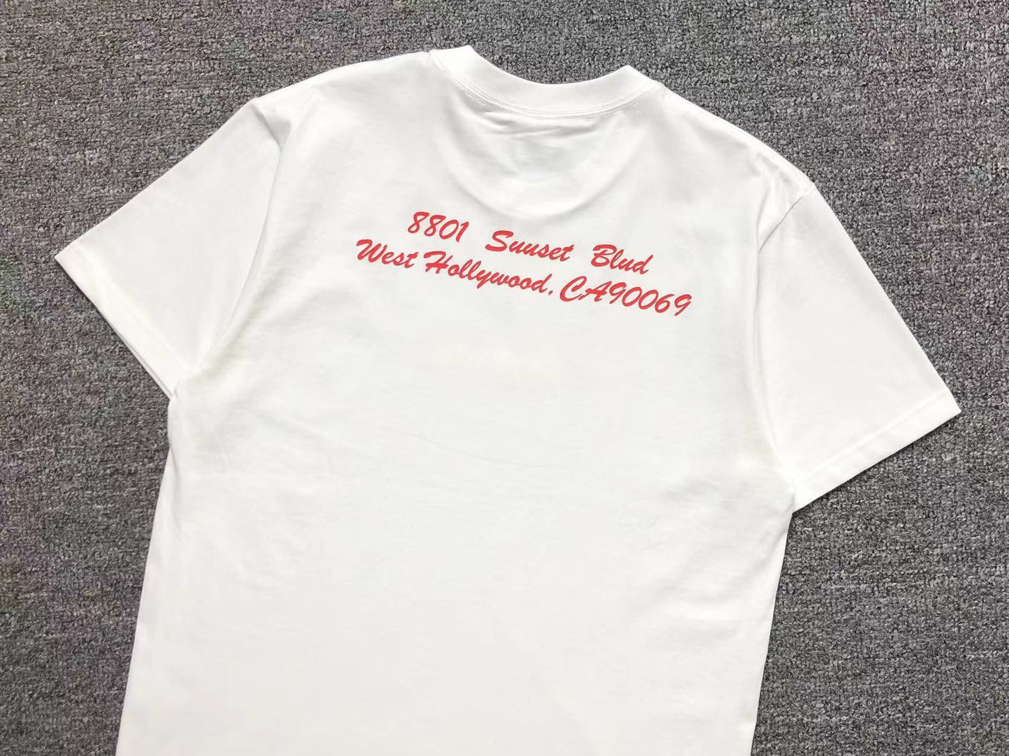 T-SHIRT SUPREME