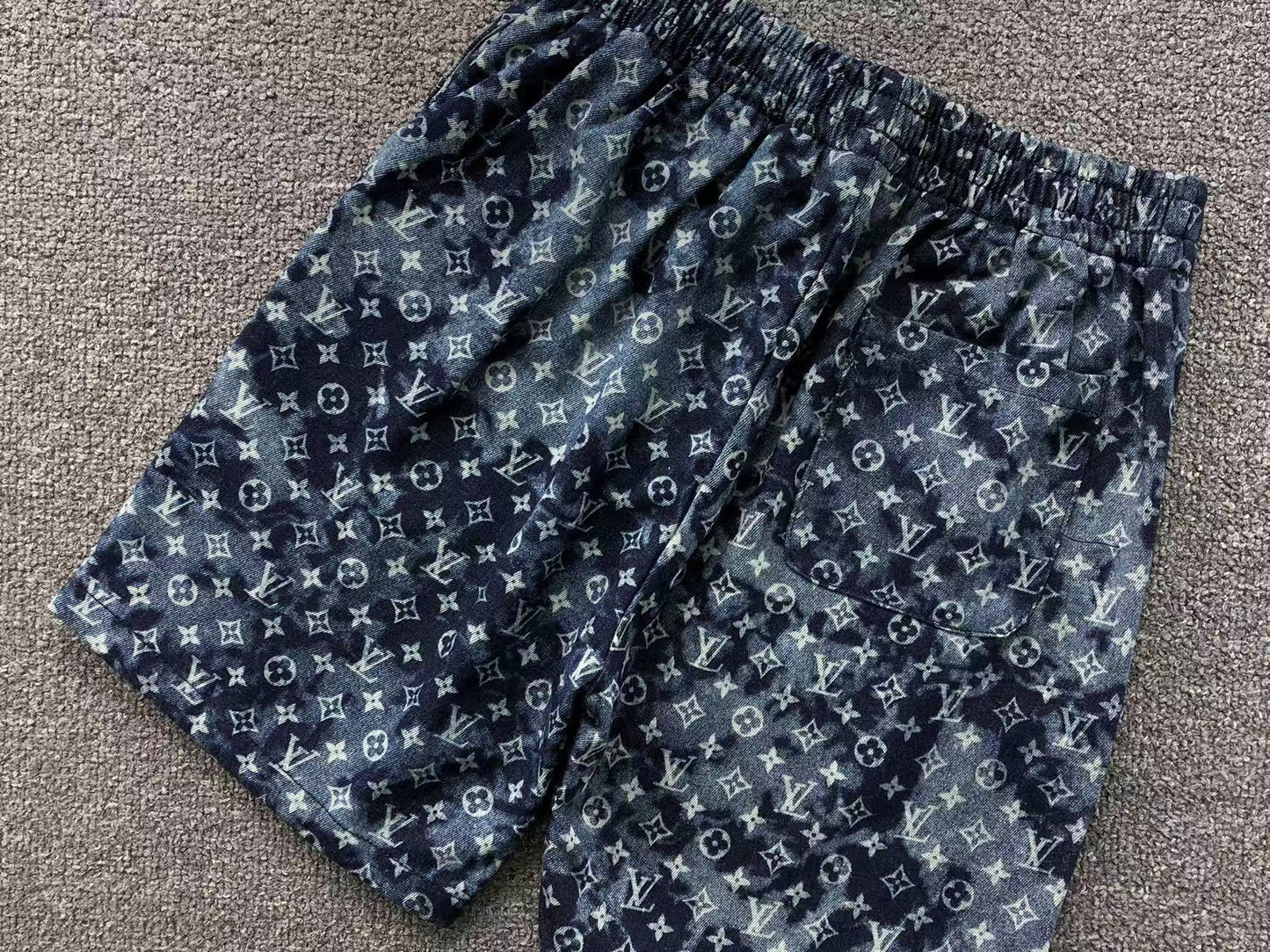 PANTALONCINI LV