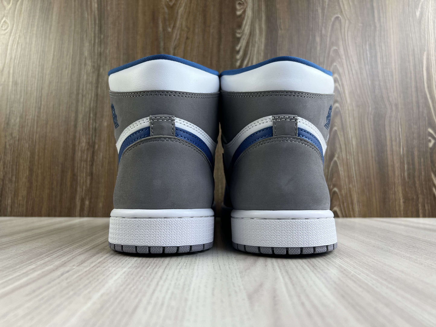 JORDAN 1