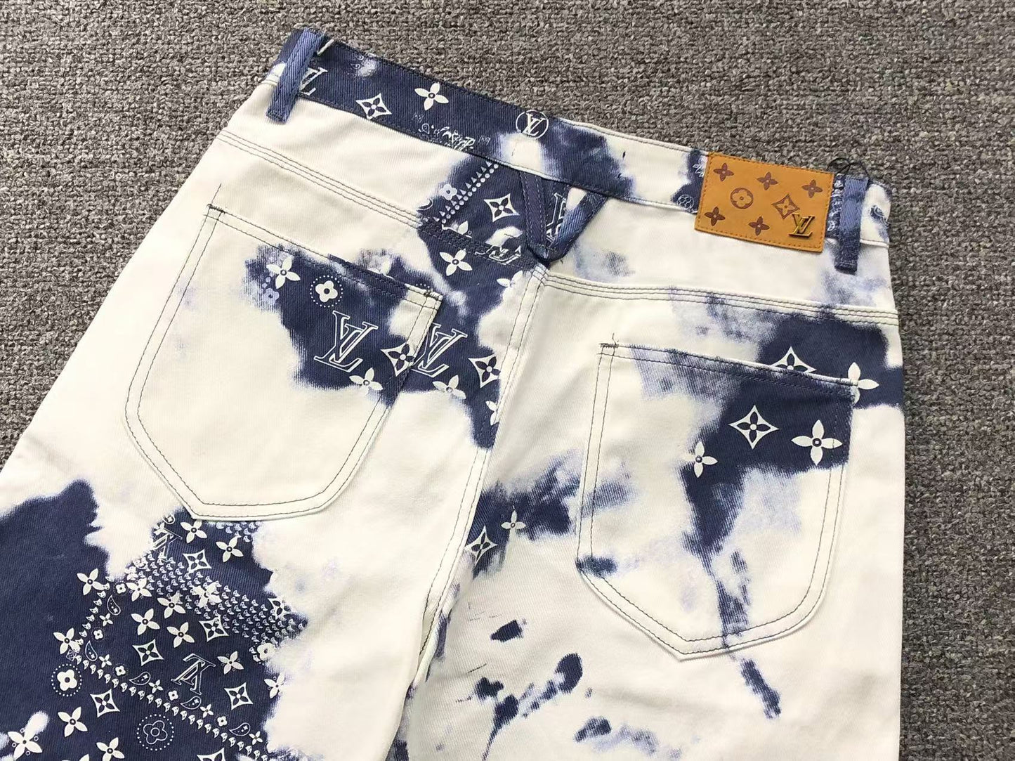 PANTALONCINI LV