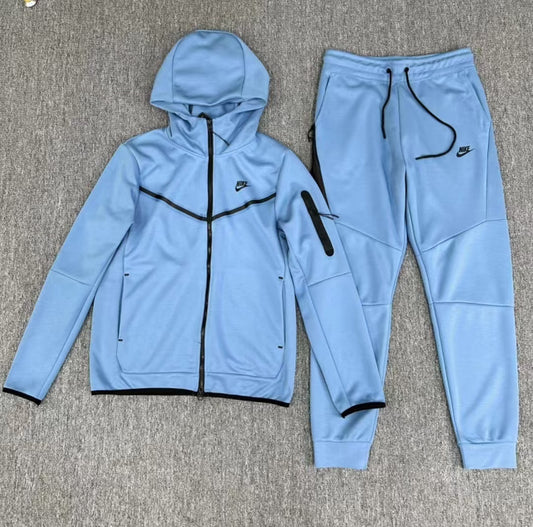 TUTA NIKE TECH FLEECE