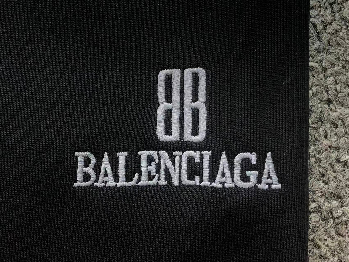 PANTALONI BALENCIAGA