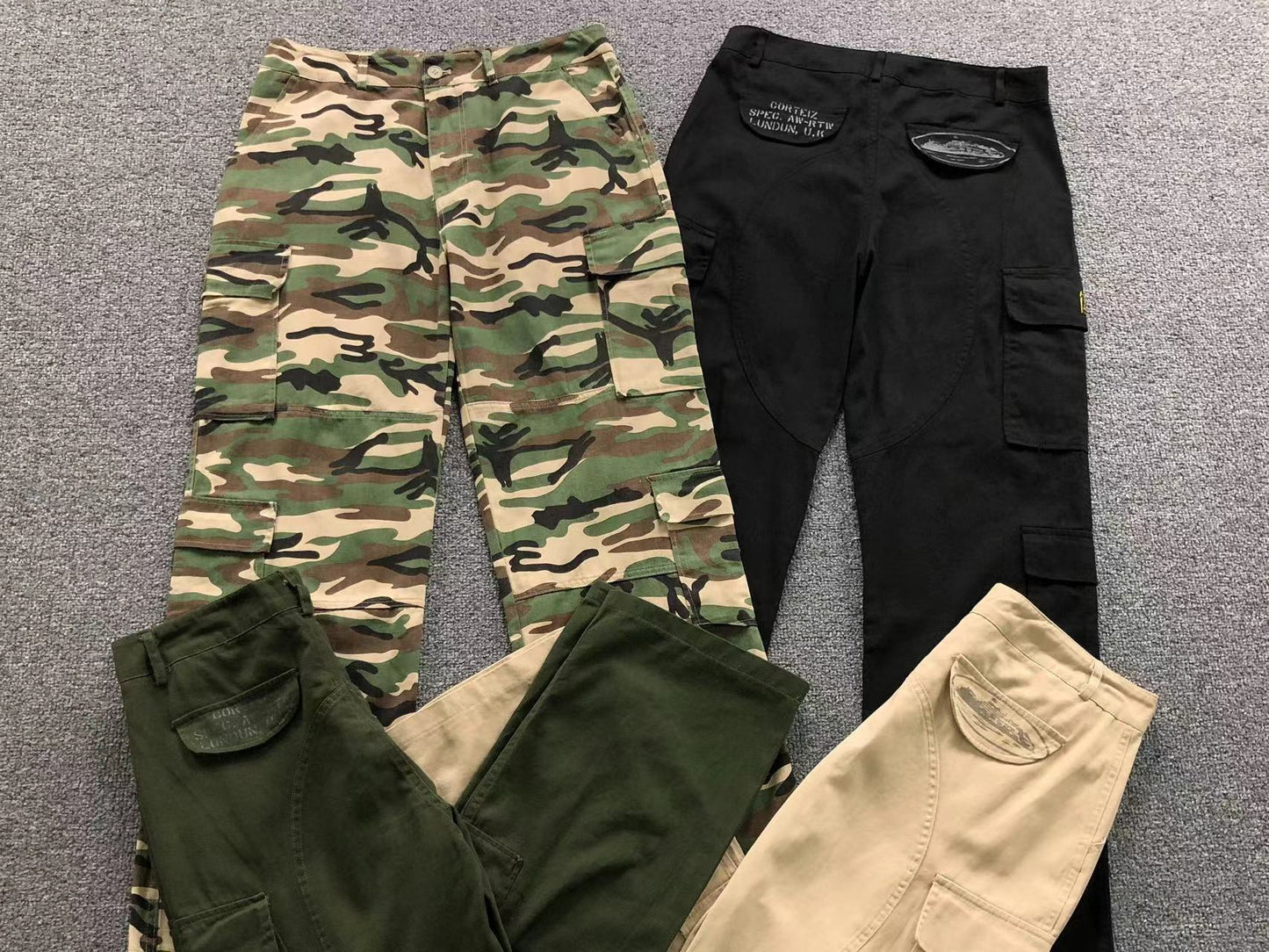 PANTALONI CORTEIZ