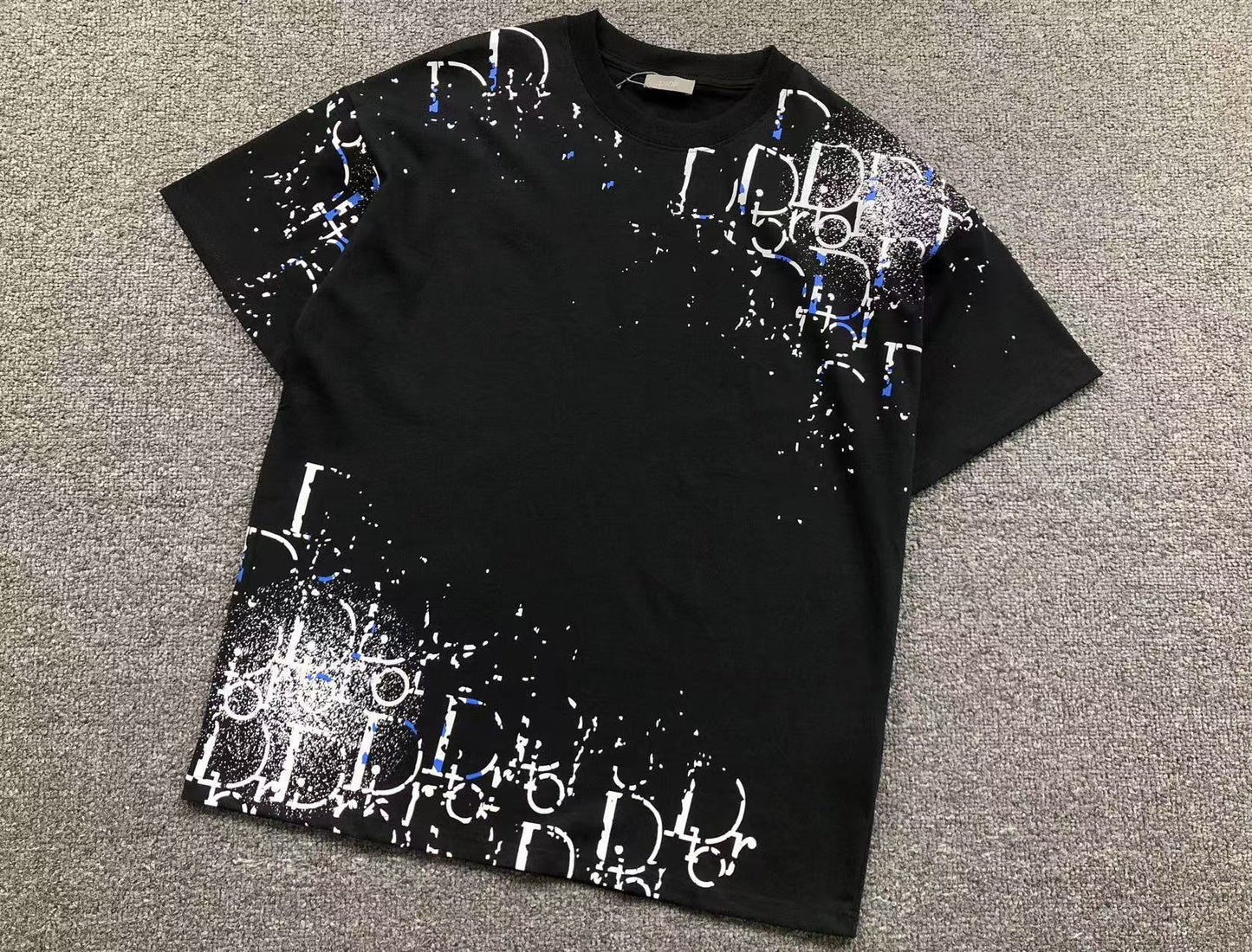 T-SHIRT DIOR