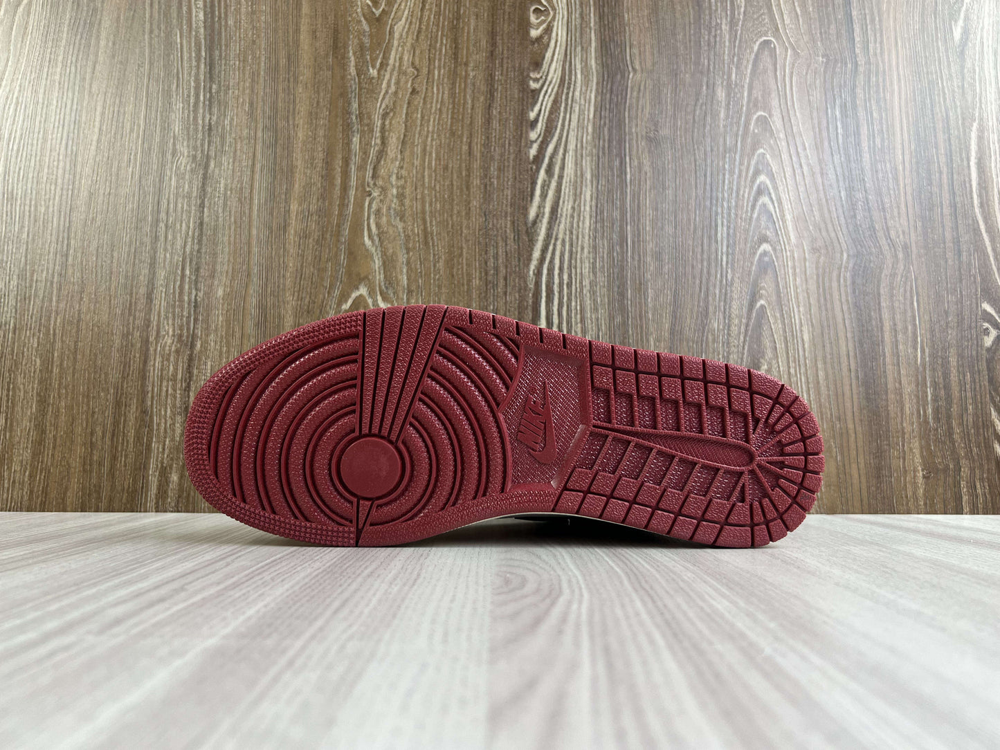 JORDAN 1