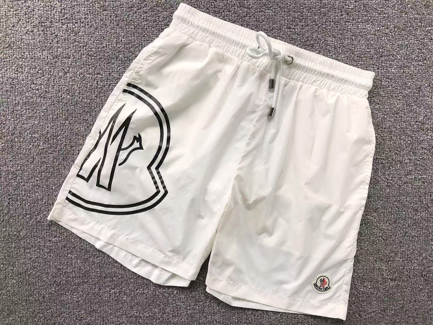 COSTUME MONCLER