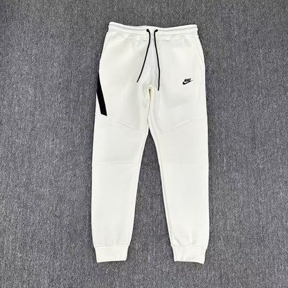 TUTA NIKE TECH FLEECE