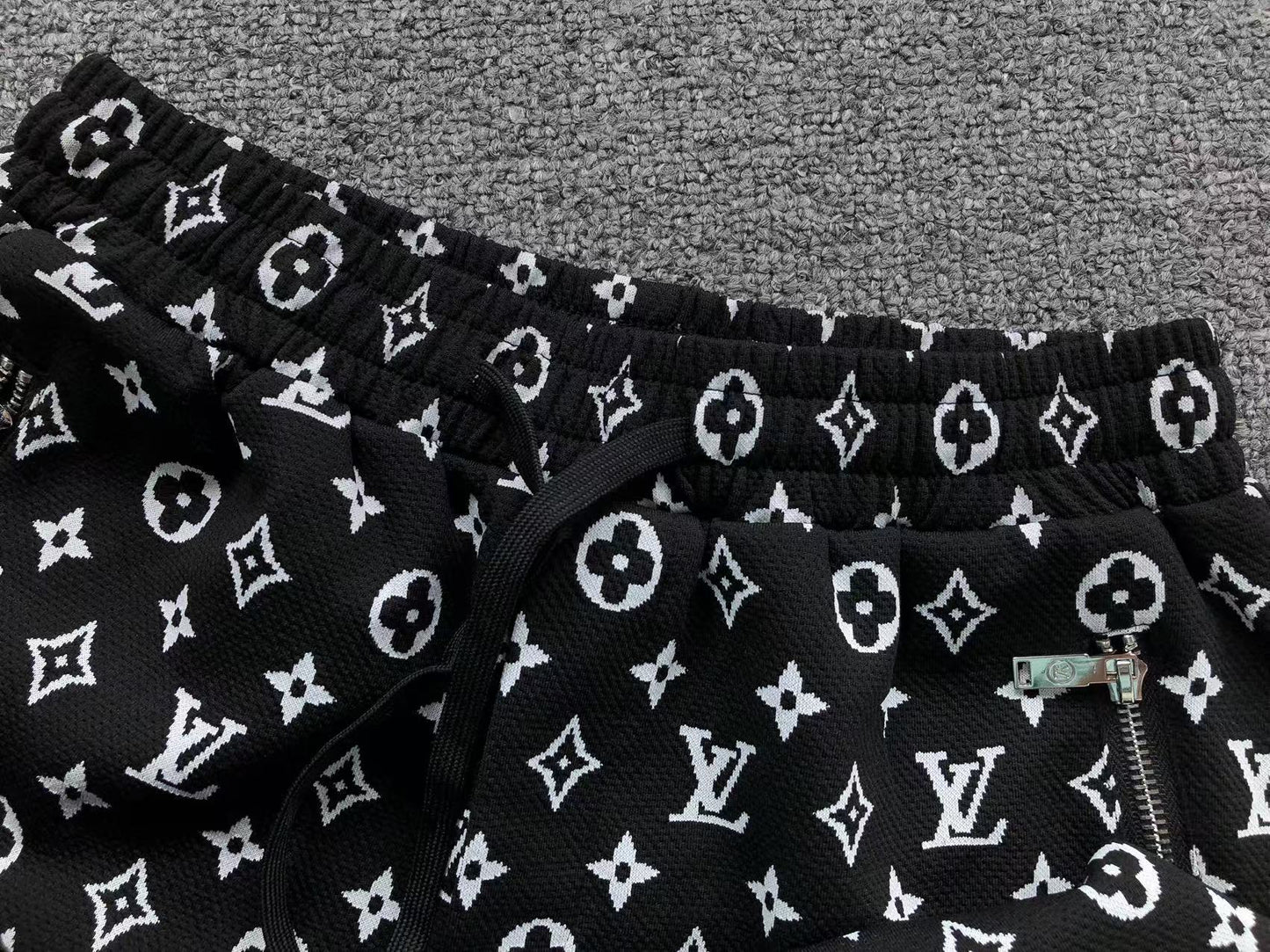 PANTALONCINI LV