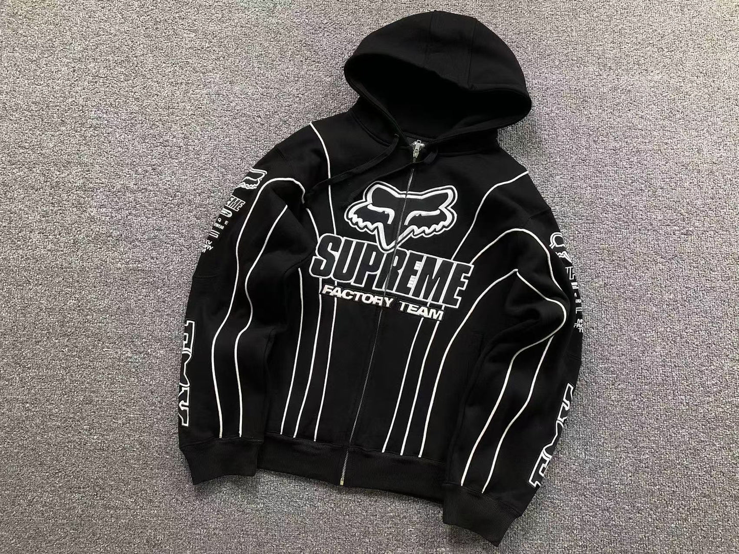 FELPA SUPREME ZIP HOODIE