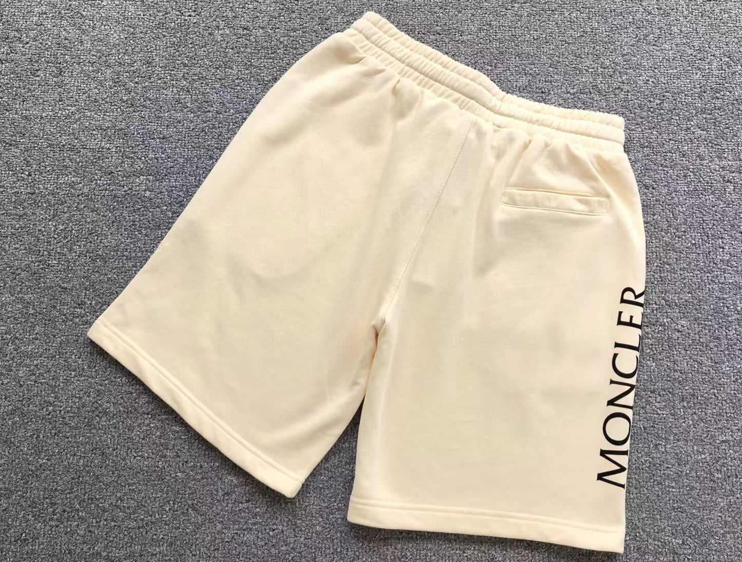 PANTALONCINI MONCLER