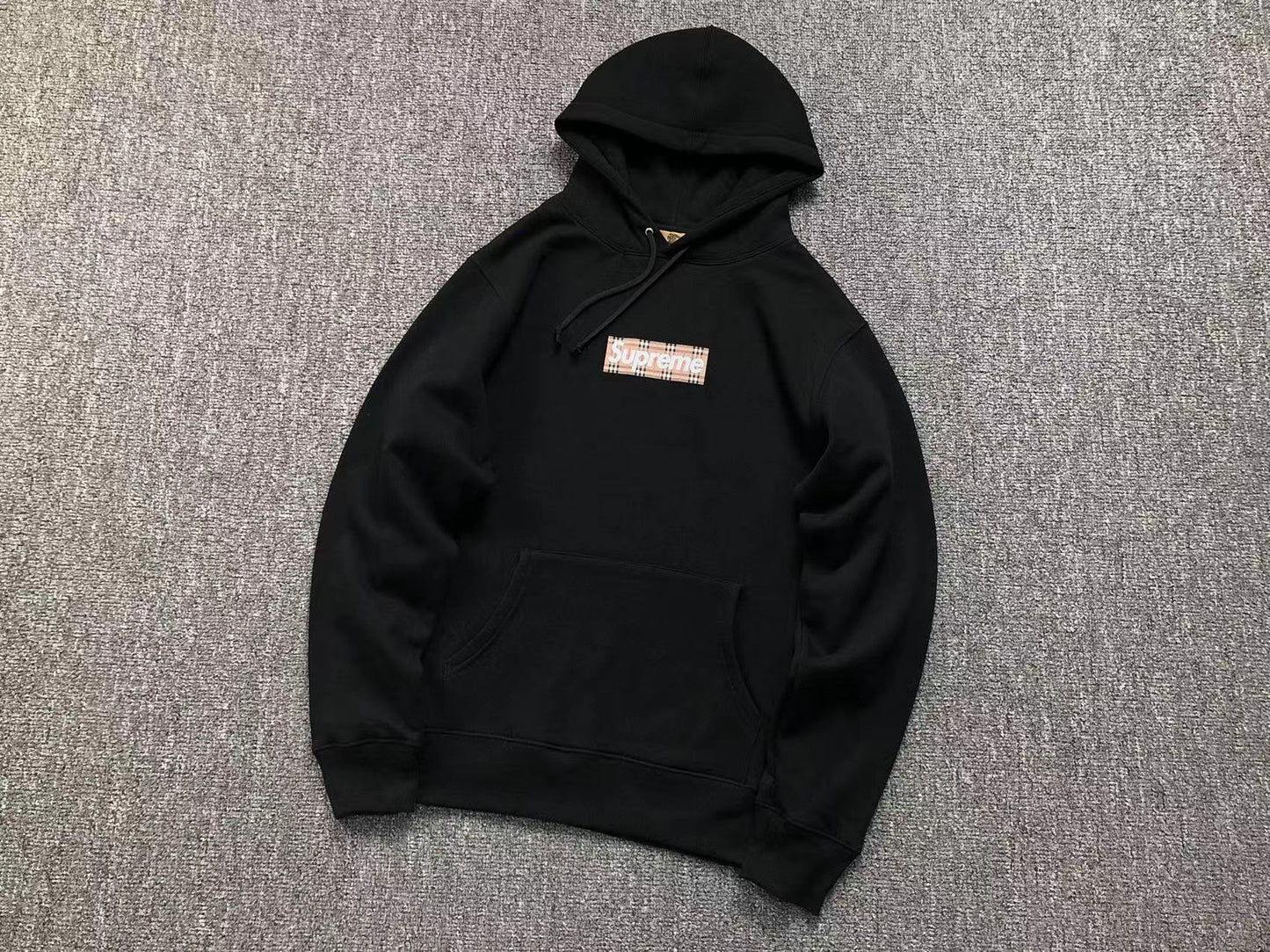 FELPA SUPREME HOODIE