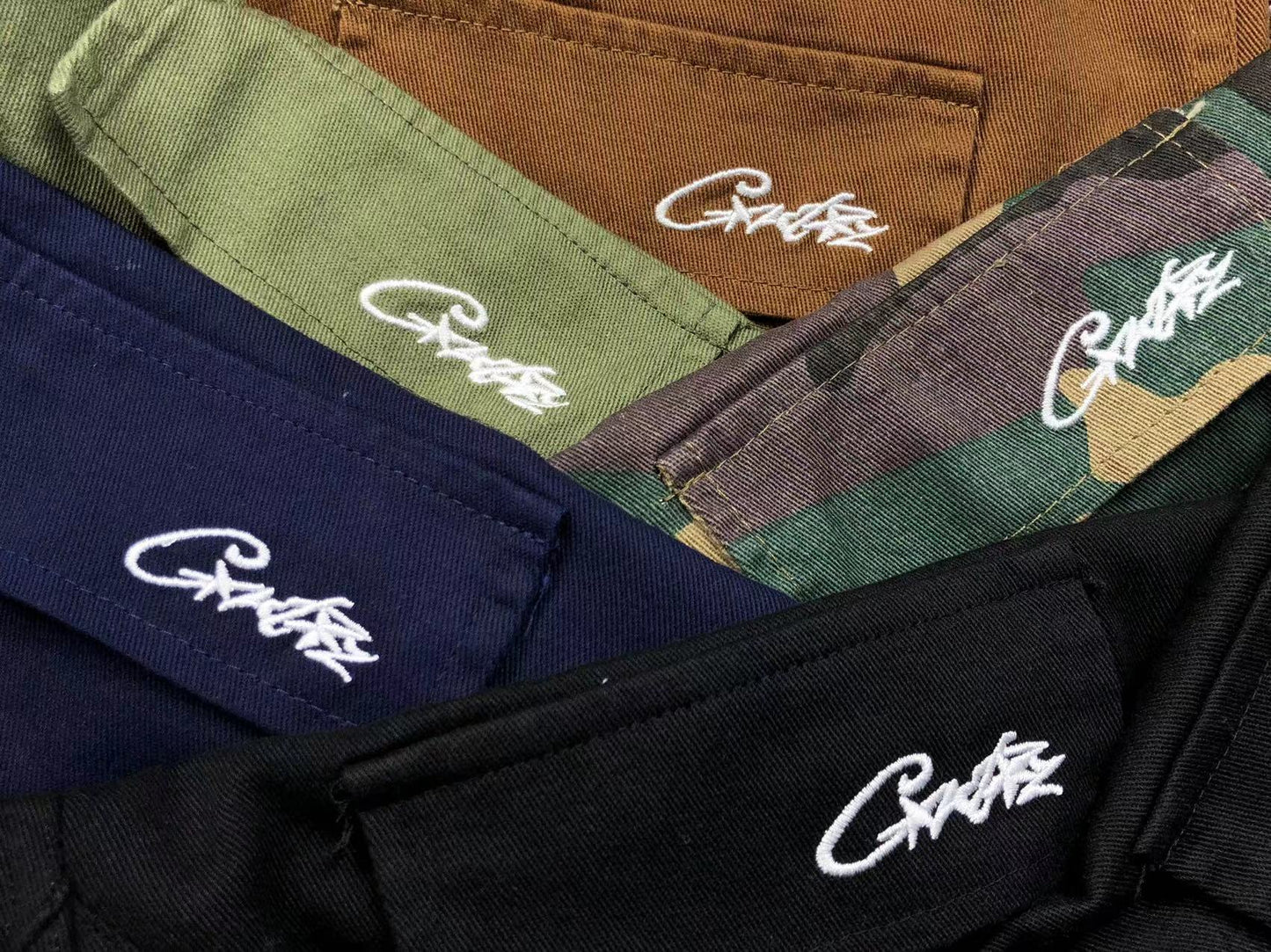 PANTALONI CORTEIZ