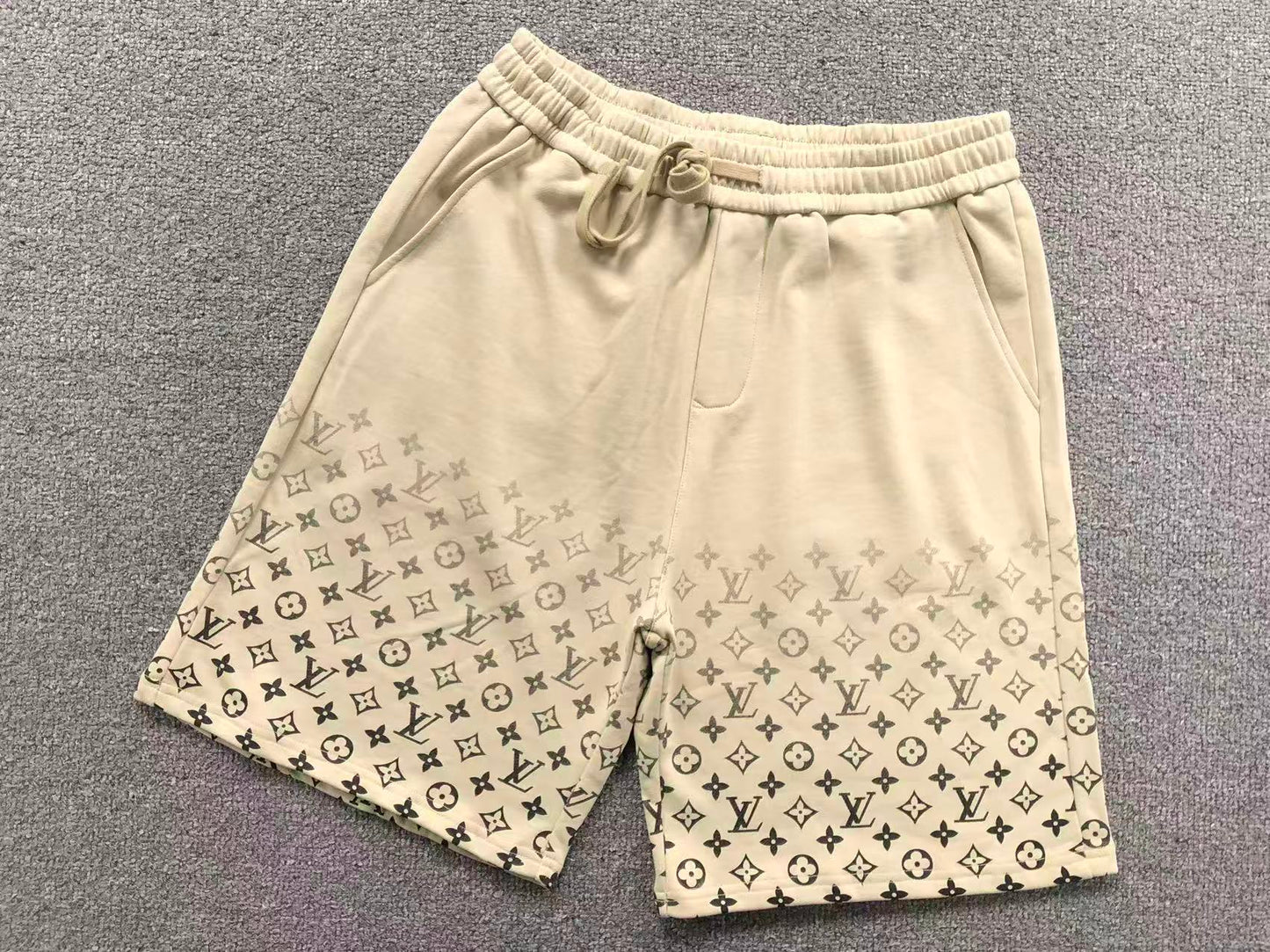 PANTALONCINI LV